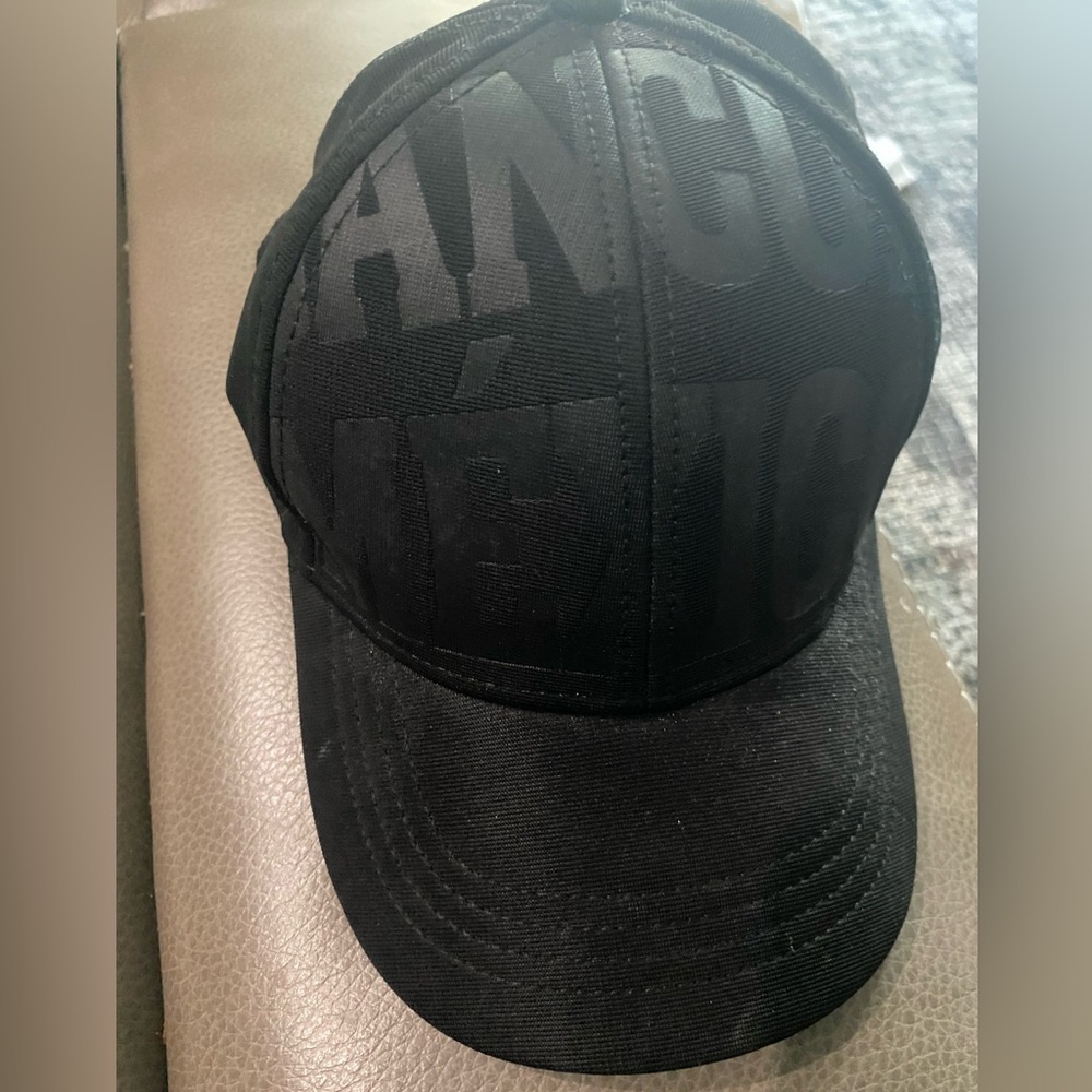 CanCun Mexico Velcro back Baseball Cap Black One Size Panel Banana Bay Headwear